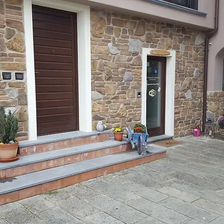 Podere Montese Farm stay *