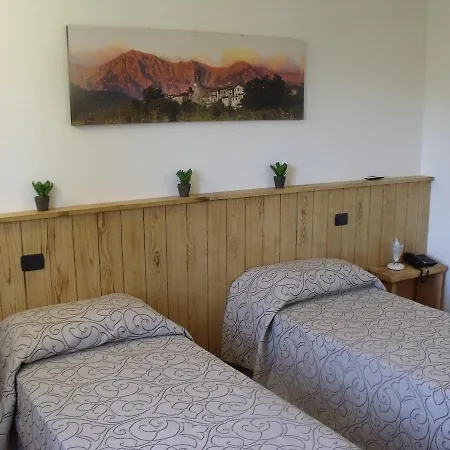 Podere Montese Farm stay *